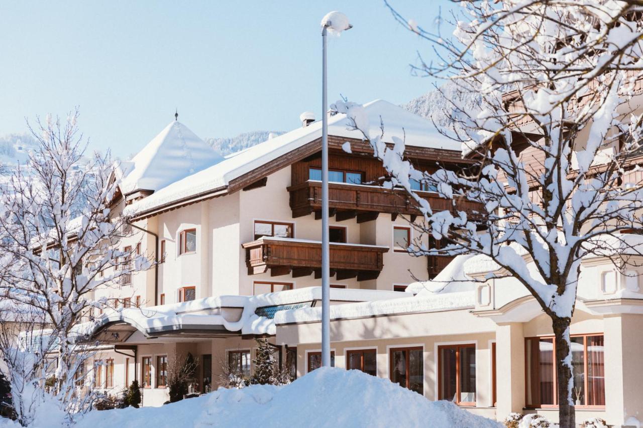 Hotel Linde Superior Ried im Oberinntal Exterior foto